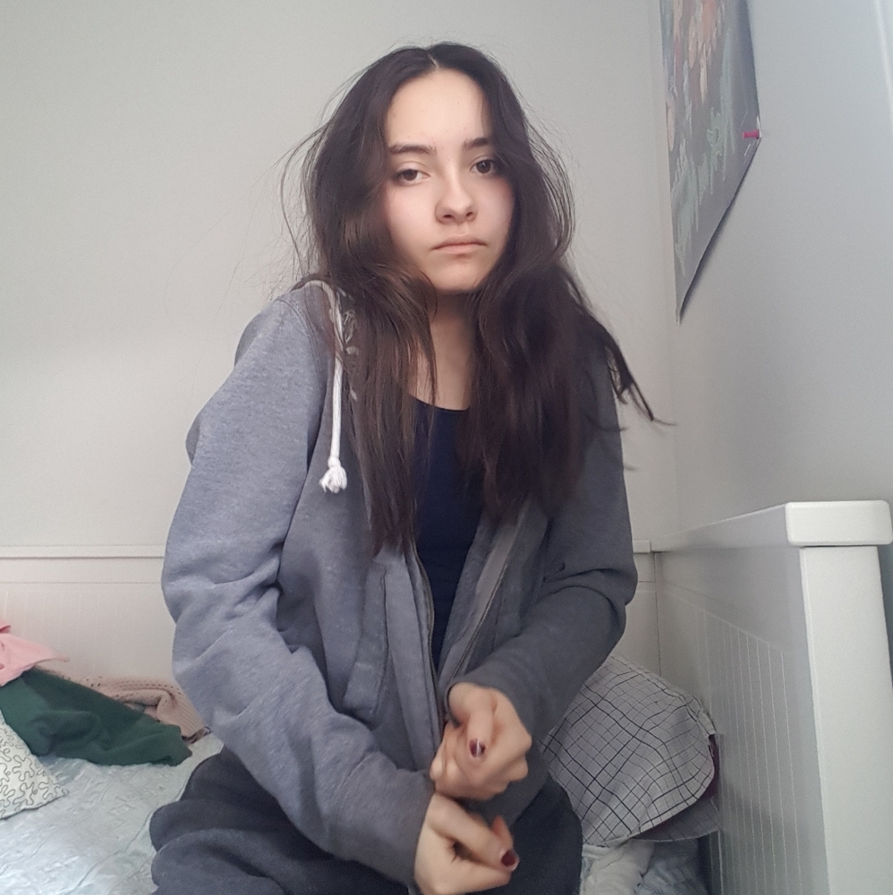 Hollister sweater